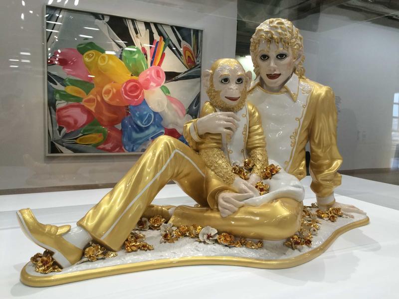 Jeff Koons' Michael and bubbles, Centre Georges Pompidou, Paris, France