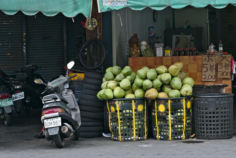 Street views near the Lotus Pond, Kaohsiung, Taiwan