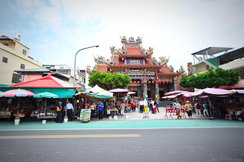 Street views near the Lotus Pond, Kaohsiung, Taiwan