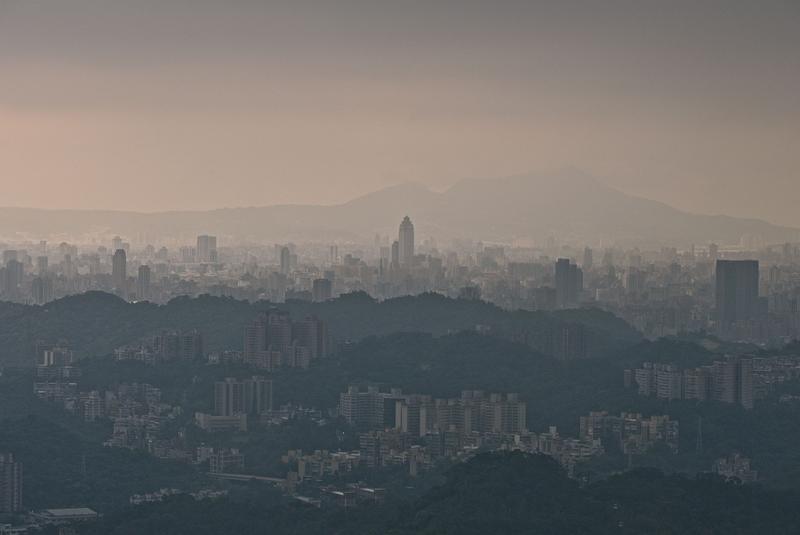 Views from Maokong gondola line, Maokong -> Taipei, Taiwan