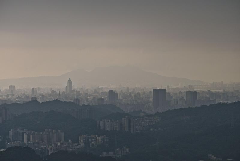 Views from Maokong gondola line, Maokong -> Taipei, Taiwan