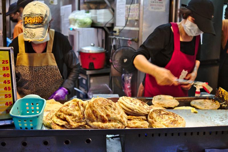 Making pancakes at Tianjing Chong Zhua Pancake (scallion pancakes) Taipei, Taiwan