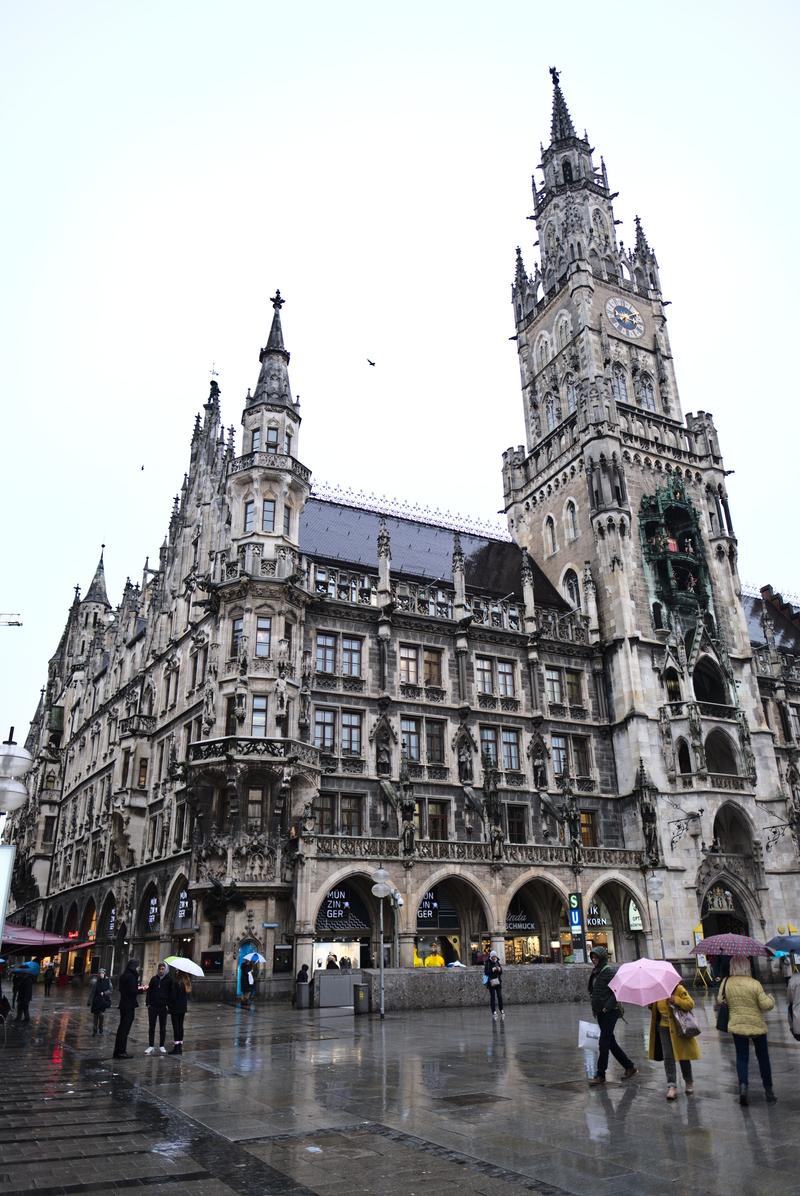 Rathaus-Glockenspiel in Marienplatz, Munich, Germany