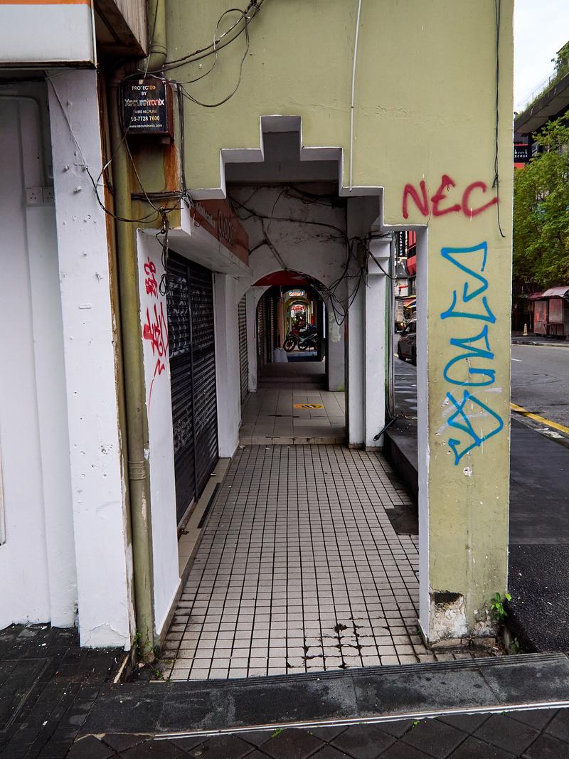 Lookthrough covered sidewalk city views, Kuala Lumpur, Malaysia