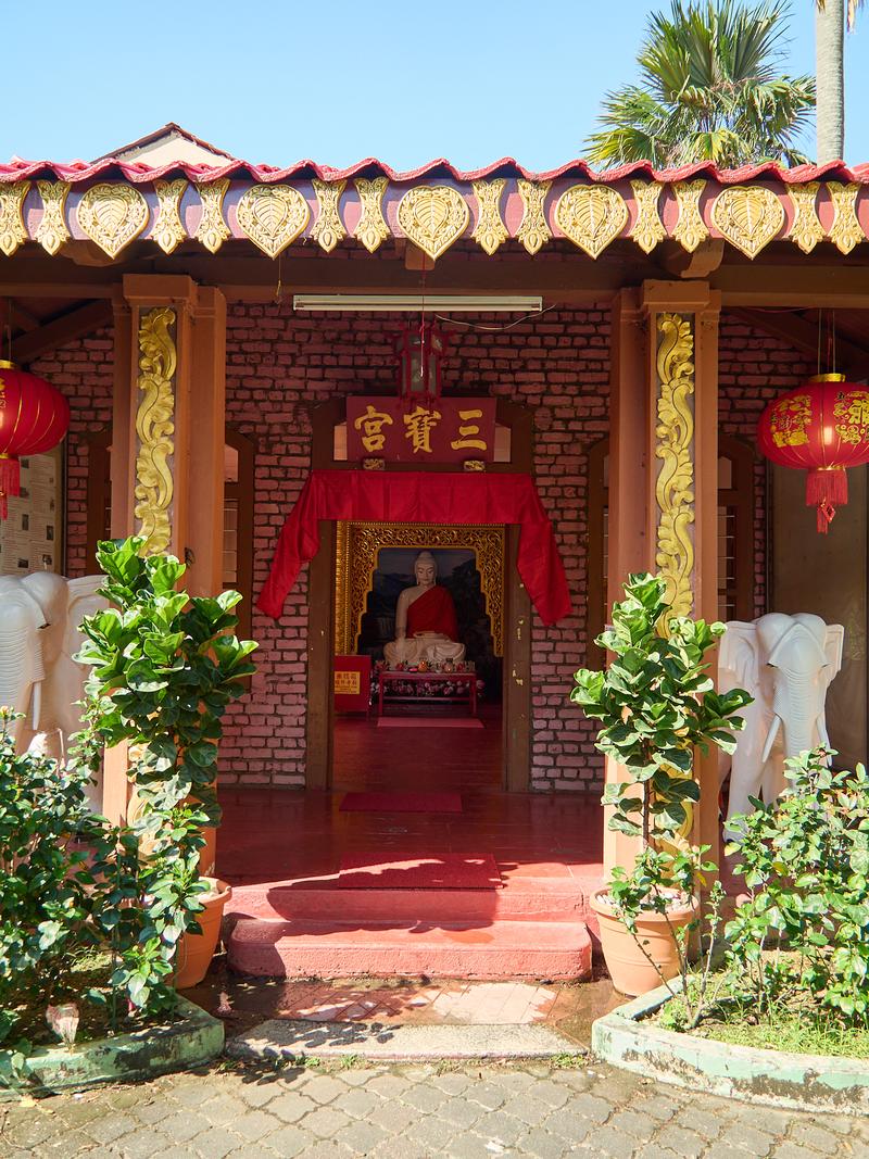 Buddah statue, Burmese Buddhist Temple, Penang, Malaysia